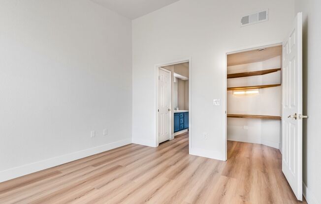 2 beds, 2 baths, $1,475, Unit # 2174