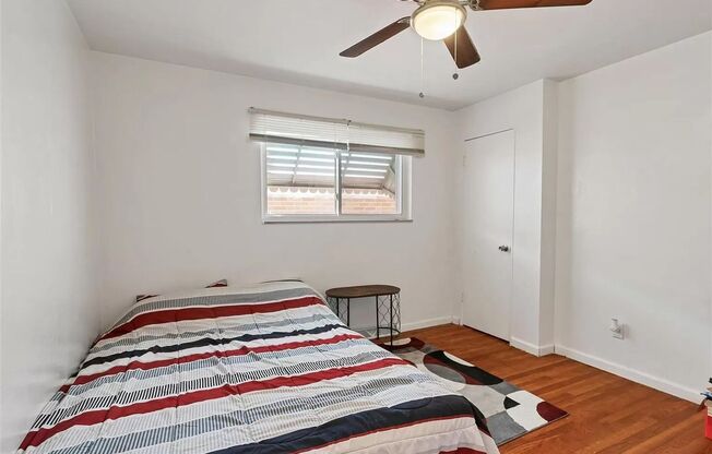 Available NOW! Beautiful/Unique 2 bed 1 bath Single Family Home for Rent!!