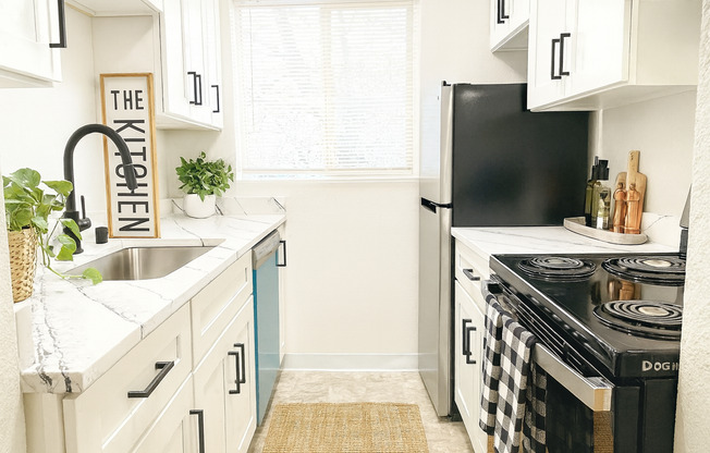 1 bed, 1 bath, 436 sqft, $945