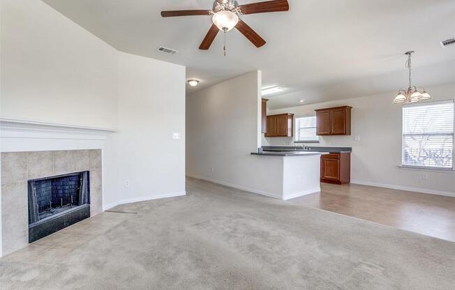 329 CROSSCREEK DR