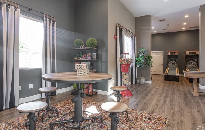 3 beds, 2 baths, 1,176 sqft, $1,899, Unit 2066