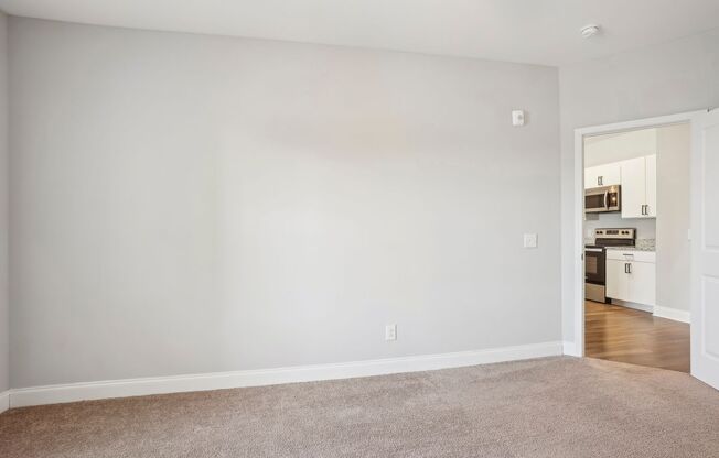 1 bed, 1 bath, 740 sqft, $1,599, Unit 600 - 3G