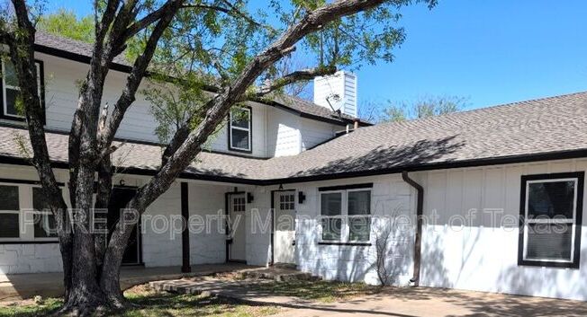 3413 LYNRIDGE DR