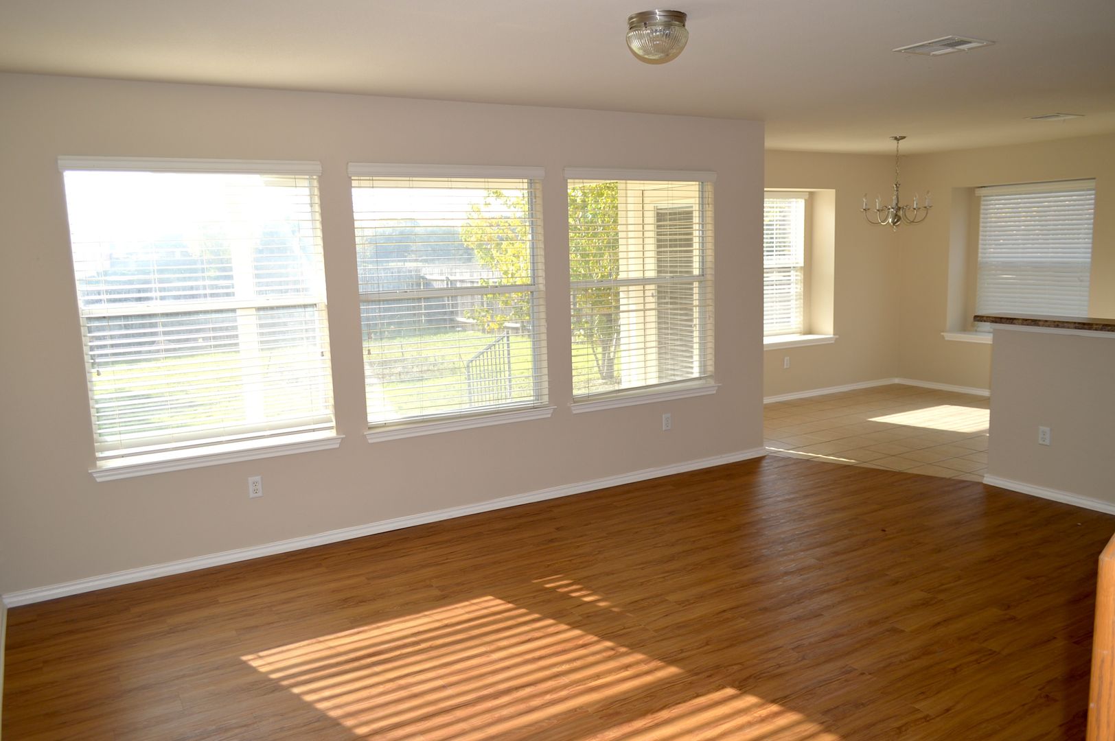 For Lease – $1,900/mo | 3305 Winding River Trl, Round Rock, TX