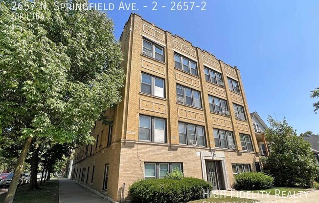 2657 N Springfield Ave