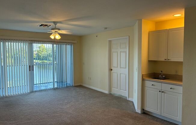 Gated Community Gem: Turnkey 2/2 in Emerald Lake First Month Free