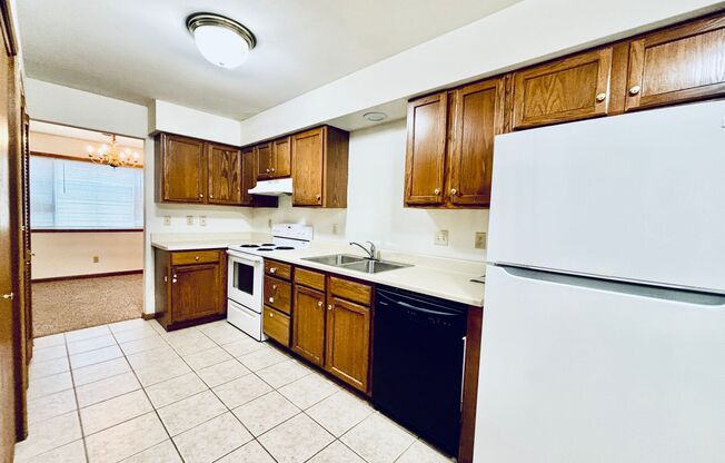 2 beds, 2 baths, $1,450