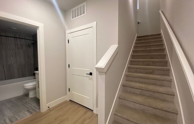 3 Bedroom Westmorland Townhome!!