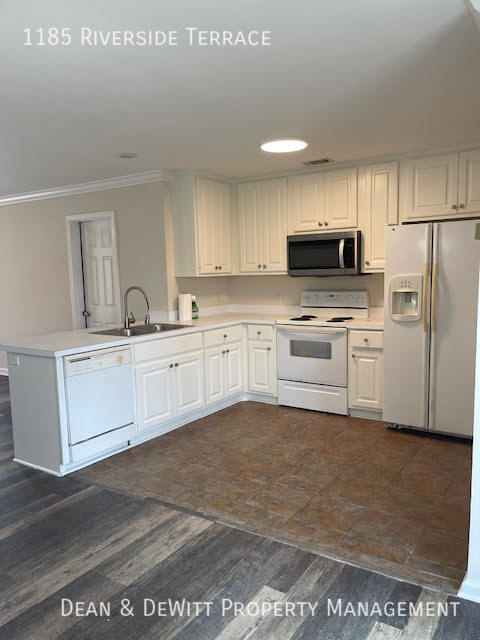 1185 RIVERSIDE TERRACE