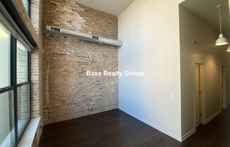 5021 N KENMORE