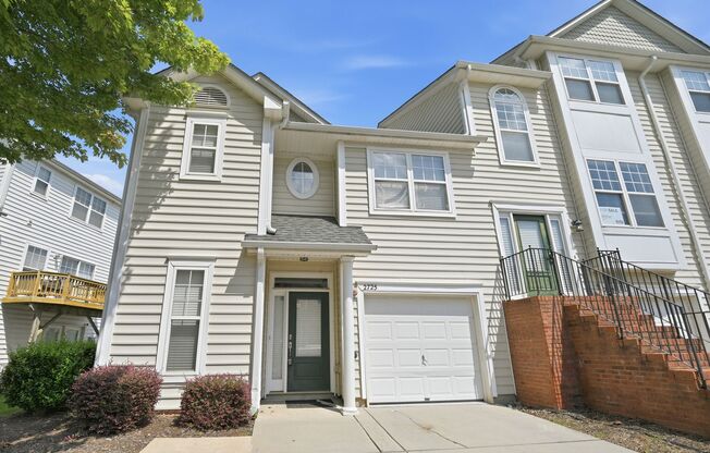 The Lifestyle You’ve Been Looking For!- 3 Bedroom Townhome