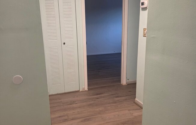 5690 W 9 LN