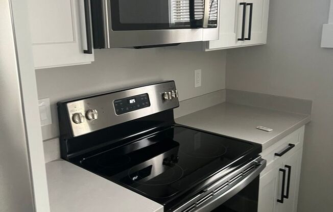 1 bed, 1 bath, 600 sqft, $1,645, Unit 16