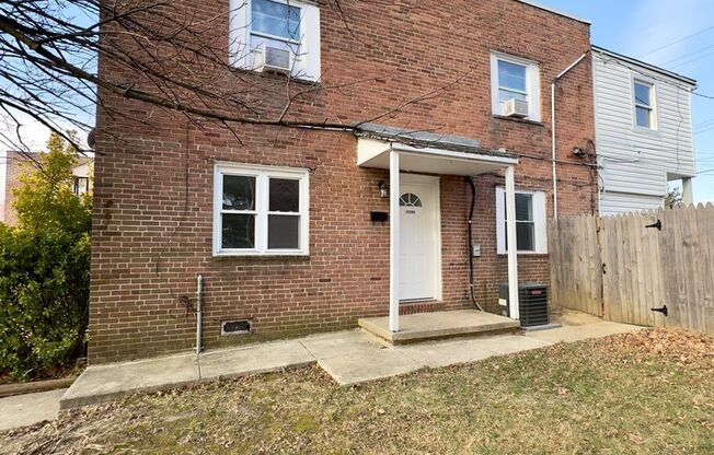 3 Bedroom/1 Bathroom Apartment in Parkville, MD-ALL UTILITIES INCLUDED!!!