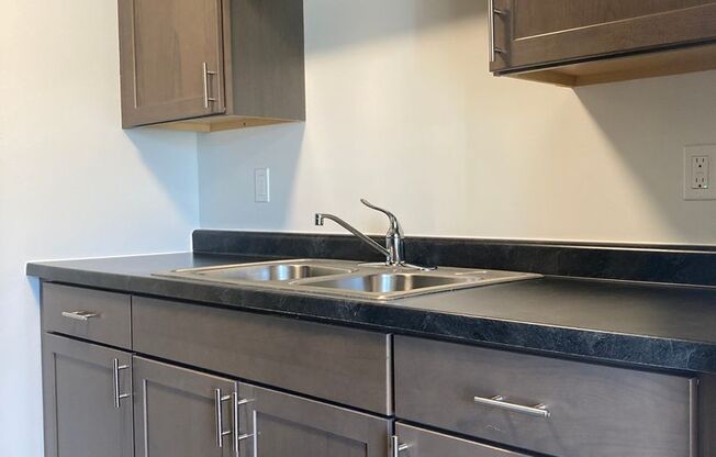 1 bed, 1 bath, 625 sqft, $800, Unit 3709 S4
