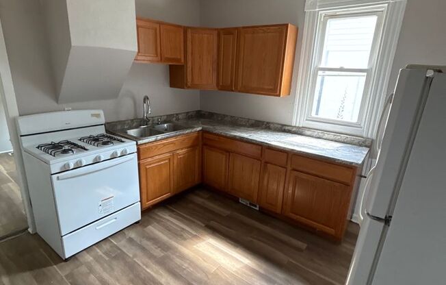Beautiful 3 bedrrom 1 bathroom House in Minneapolis!