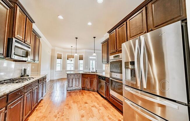 200 SUNNYBROOK LN