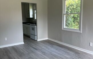 2 beds, 1 bath, $1,000