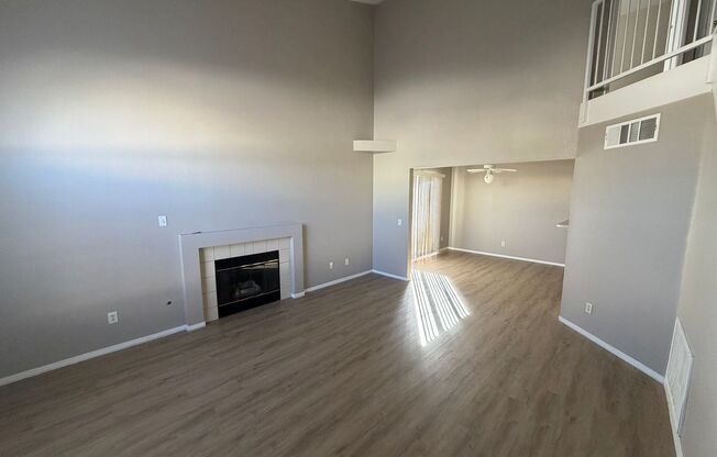 Townhouse with 2 Primary Bedrooms!