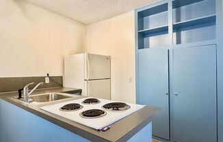 1 bed, 1 bath, 420 sqft, $750, Unit 11I