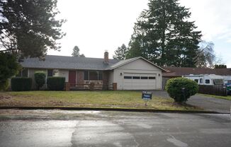 Lovely Single Level Home in Hearthwood for Rent - 14817 NE 2nd St