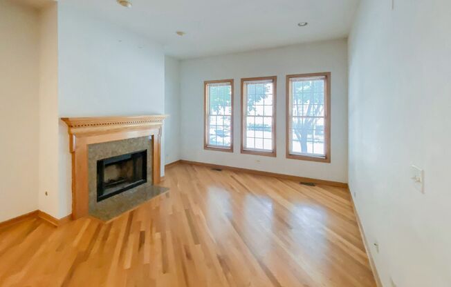 1319 W. Belmont