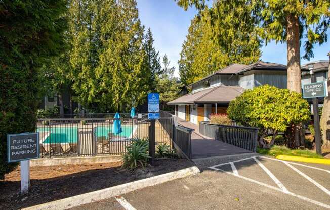 Duet Apartments in Lynnwood, Washington Exterior and Pool Area