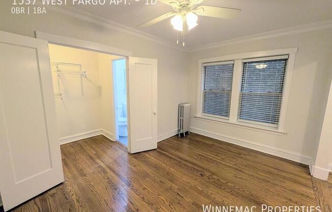 1537 W FARGO