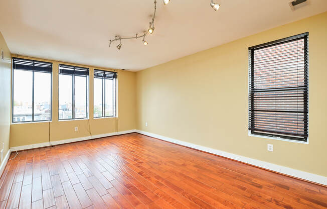 1842 California St NW Unit 13B
