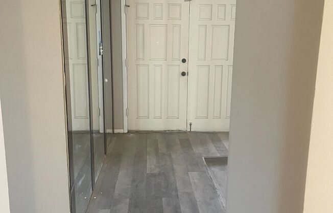 Charming 4-bedroom, 2-bathroom! Showings available NOW!