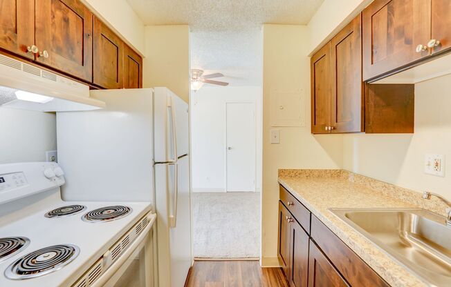 1 bed, 1 bath, 581 sqft, $1,300, Unit 126