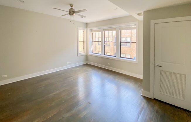 2 beds, 1 bath, 885 sqft, $2,795, Unit 2624-2