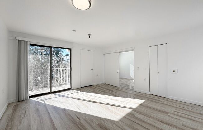 1 bed, 1 bath, 480 sqft, $1,350, Unit 405