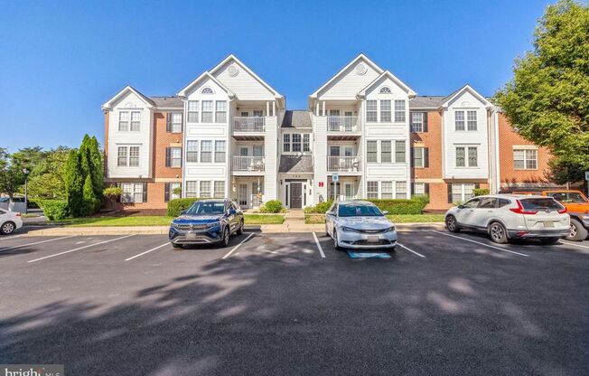Ground Level Condo in Piney Orchard
