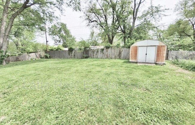 8703 E 92 ST
