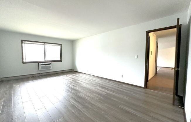 2 beds, 1 bath, 1,000 sqft, $1,150, Unit Unit 24