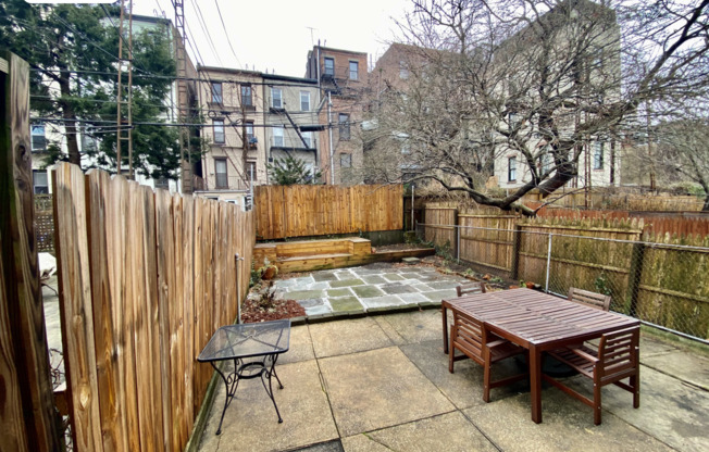 2 beds, 1 bath, $4,950, Unit 1