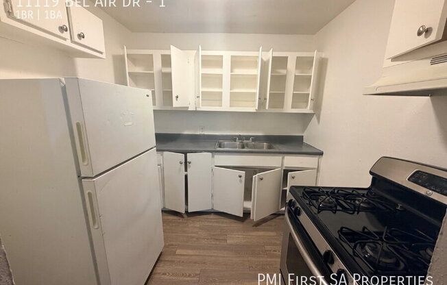 11119 BEL AIR DR