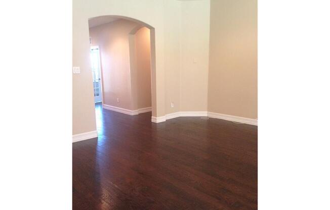 504 Peterhouse Drive