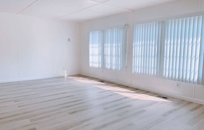 2 beds, 2 baths, 800 sqft, $3,299, Unit 36