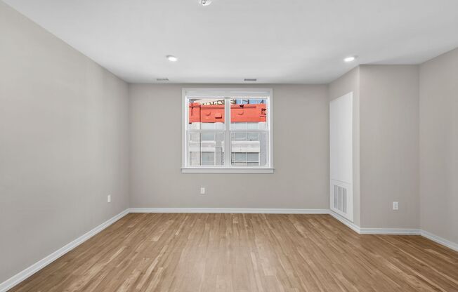 Studio, 1 bath, 548 sqft, $1,650, Unit 339