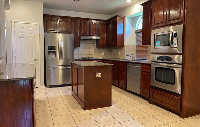 1014 VITEX DR