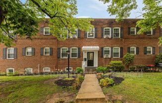 1100 N KENNEBEC ST