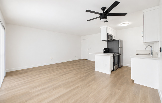 1 bed, 1 bath, 615 sqft, $1,895, Unit 137