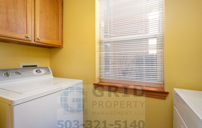 3 beds, 2 baths, $2,900