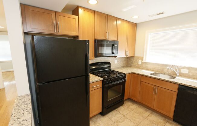 2 beds, 1 bath, 850 sqft, $2,100, Unit 1903-#104