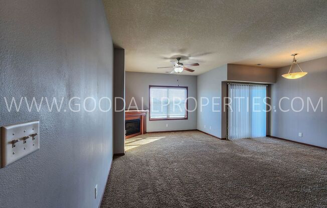 2 beds, 2 baths, $1,295