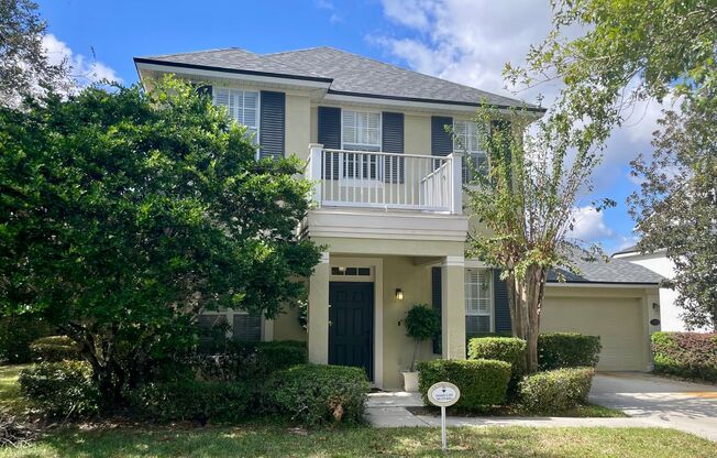 Half month free - Beautiful 4/3 House in Victoria Park, Deland!