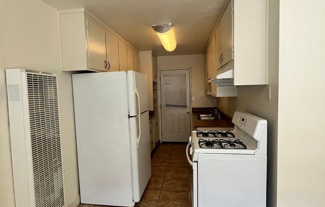 511 -332-348 Bartlett Ave