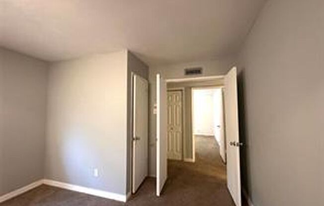 3 beds, 2 baths, $2,100